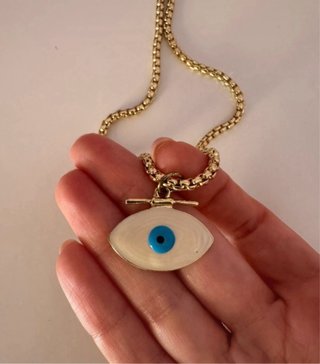 Collana con ciondolo occhio blu