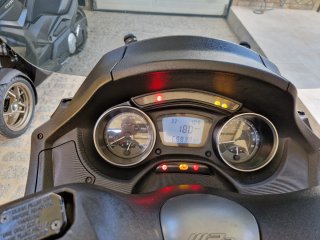 Piaggio MP3 Triciclo Negro/Gris