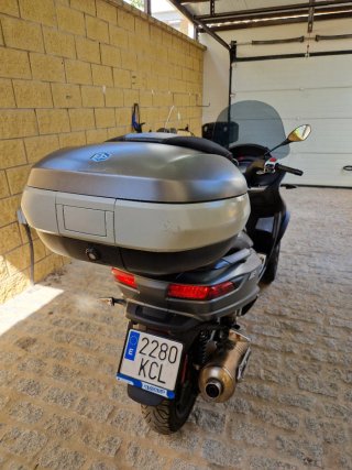 Piaggio MP3 Triciclo Negro/Gris