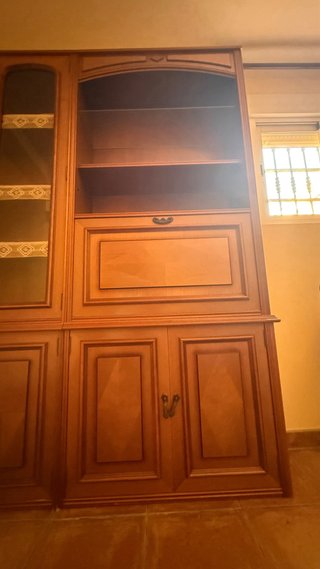 Mueble de salón madera marrón