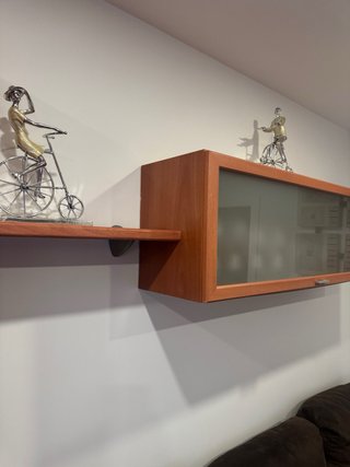 Vitrina mural cristal y madera