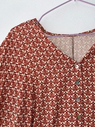 Blusa estampada manga larga