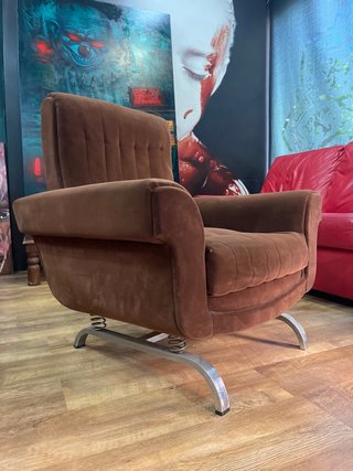 Sillón de diseño marrón