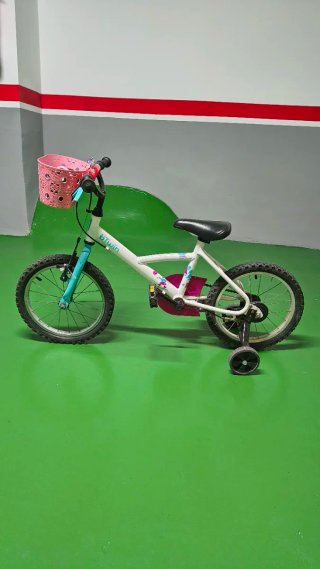 Bicicleta Btwin Niña 16 con Ruedines