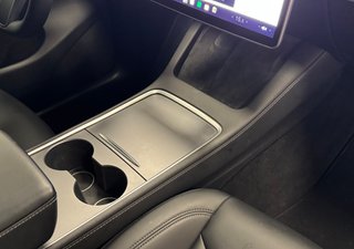 Tesla Model Y Perfomance 4WD