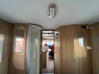 ELNAGH T-LOFT 580