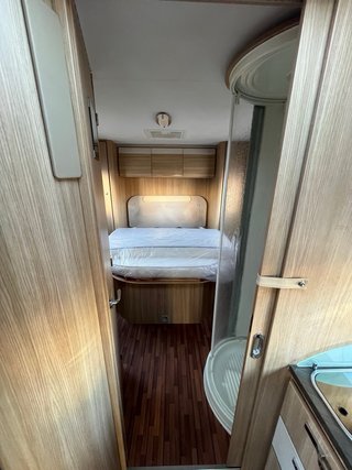 ELNAGH T-LOFT 580