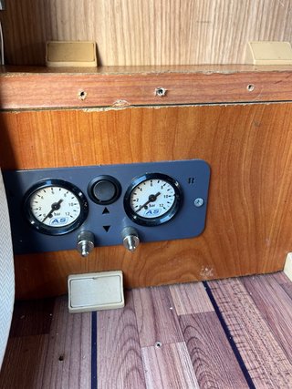 ELNAGH T-LOFT 580