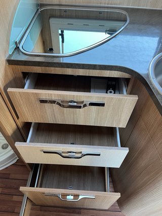 ELNAGH T-LOFT 580