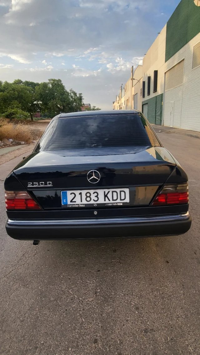 Mercedes-Benz Clase E 1991