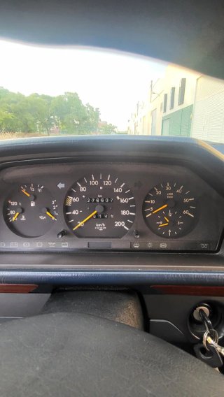 Mercedes-Benz Clase E 1991