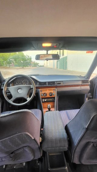Mercedes-Benz Clase E 1991