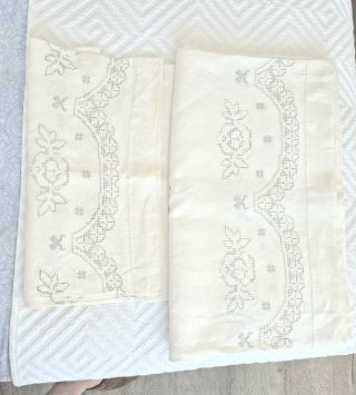 Juego Sábanas de Lagartera bordadas a mano
