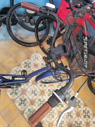 Bicicleta de paseo B'TWIN azul