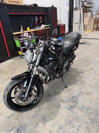 Yamaha FZ6 Naked LeoVince ITV al día