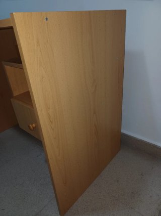 Mesa escritorio madera clara
