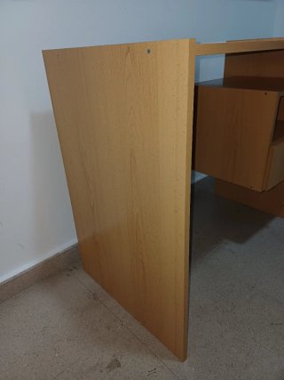 Mesa escritorio madera clara