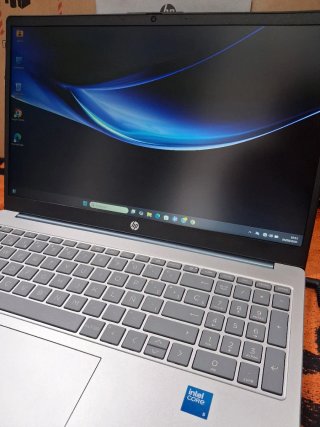 Portátil HP Intel Core i5 120U 16GB RAM Nuevo !!