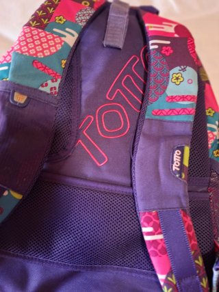 Mochila escolar  Totto Morada 1