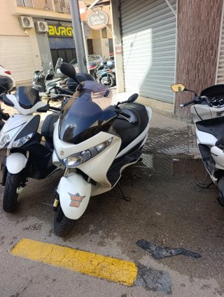 Suzuki Burgman 200 executive
