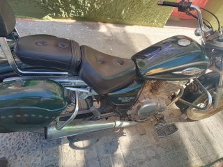 Suzuki Marauder 250cc - Moto Cruiser Negra
