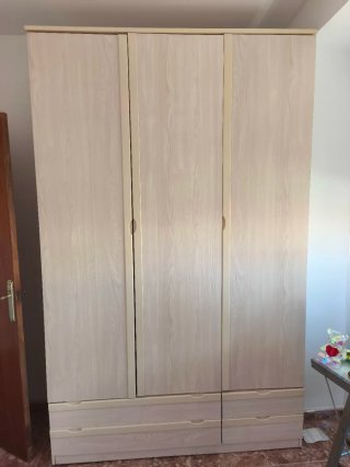 Armario beige