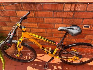 Bicicleta Specialized Hardrock Amarilla