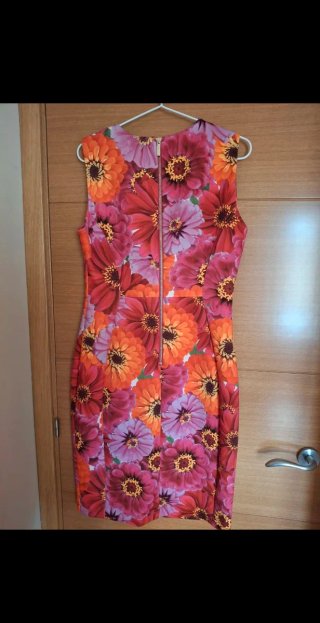 Vestido flores Calvin Klein a estrenar