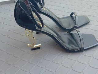 Sandalias Saint Laurent Charol Negras T. 38