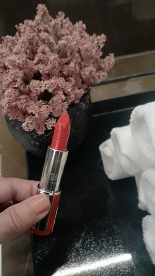 Batom Givenchy Le Rouge 317 Corail Novo