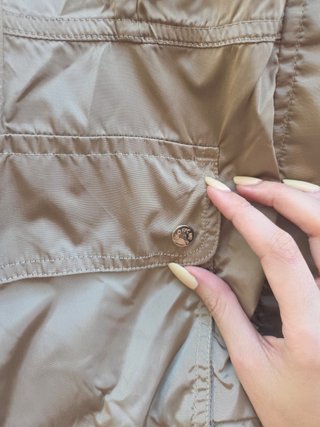 Chaqueta Moncler Sahariana Dorada