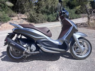 Piaggio Beverly 350 (2021)