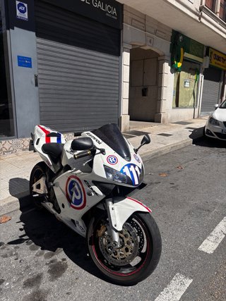 Honda CBR 600 RR a2