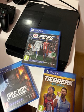 PS4 (PlayStation 4) Negra + 3 Juegos
