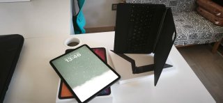 iPad Pro 11 + Magic Keyboard