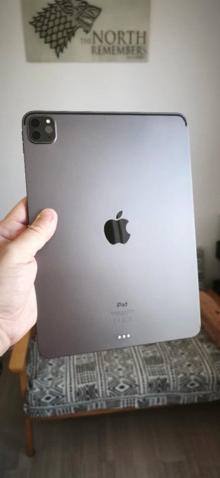 iPad Pro 11 + Magic Keyboard