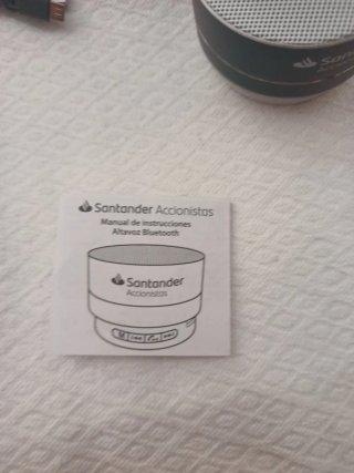 Mini altavoz Santander negro.