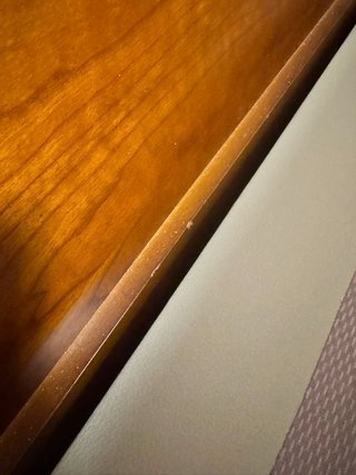 Cabecero de madera con diseño floral