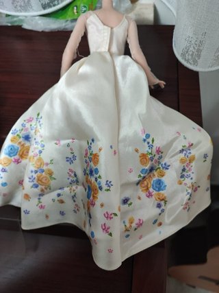 Bambola Barbie con vestito da sposa