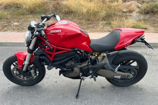Ducati Monster 821 2016 Roja | 12.600kms |