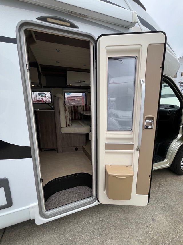 AUTOCARAVANA BURSTNER IT 726G