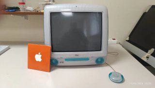 Apple iMac G3 (1999) + Ratón + Discos
