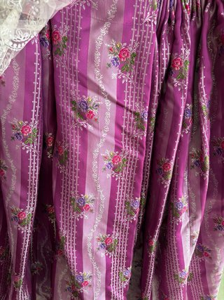 Conjunto Fallera: 2 Corpiños y Falda