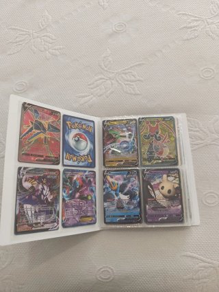 Cartas Pokémon falsas y verdaderas