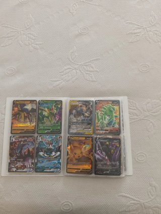 Cartas Pokémon falsas y verdaderas