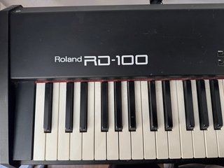 Teclado Roland RD-100