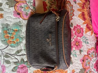Riñonera Michael Kors Marrón y Dorada