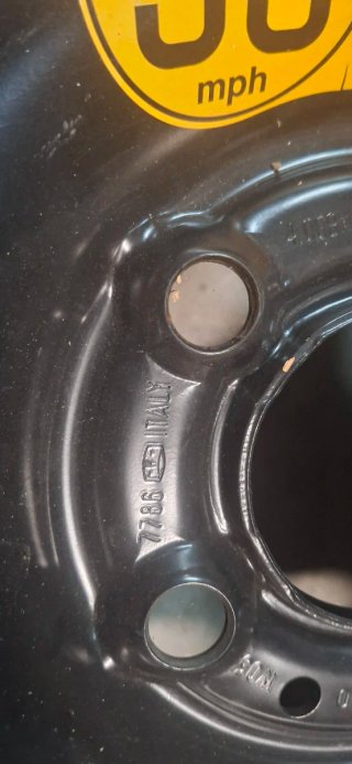Llanta de repuesto Volvo Galleta. Sin neumático.