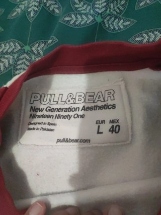 Sudadera Pull&Bear hombre roja y blanca