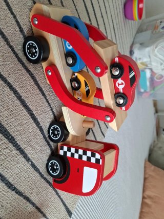Camion portacoches madera